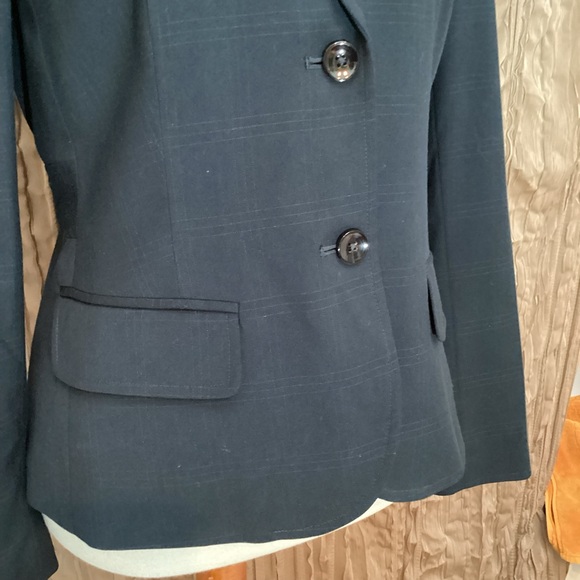 Banana Republic Factory Woman’s suit,blazer & skirt,pleated back & kick pleat, 6 - Picture 4 of 13